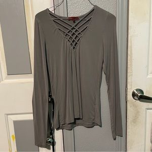 Red By BKE Women’s Gray Top